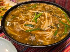 -香巴拉云南餐厅(华莱坞店)