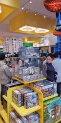 -乐高品牌旗舰店(人民广场店)