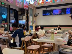 -松哥油焖大虾.小龙虾.黑鸭煲(海岸城店)