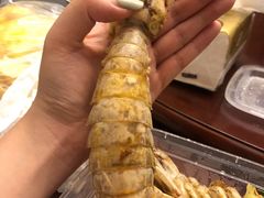 超大带膏皮皮虾-三亚新鸿港水果一级批发市场