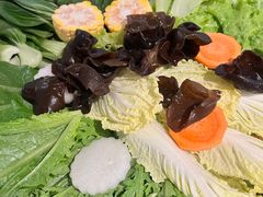 -尚尚仙·酸汤猪手·猪肚鸡火锅(华联万柳购物中心店)