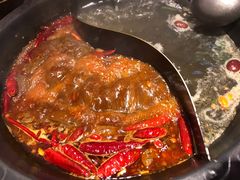 菌汤麻辣鸳鸯锅-宽板凳老灶火锅(簋街店)