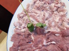 猪脊髓拼天衣无缝-华哥新鲜猪精品美食