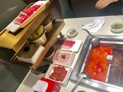 -海底捞火锅鲜切牛肉主题店(长寿路店)