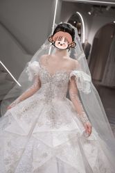 -艾米丽婚纱礼服