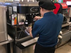 -麦当劳(新世纪环球中心店)