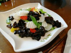 -赶海部落海鲜城(海阳路店)