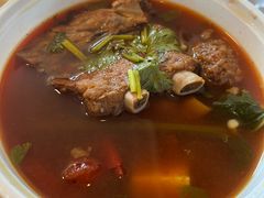 番茄石锅排骨配米饭-万和春排骨砂锅米饭(湖北路店)