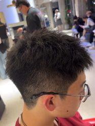 -PE SALON