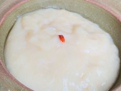 -东巴婆婆云南鱼豆花火锅(大东门店)