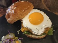 -HIGH FIVE哈福手工汉堡(桂林路店)