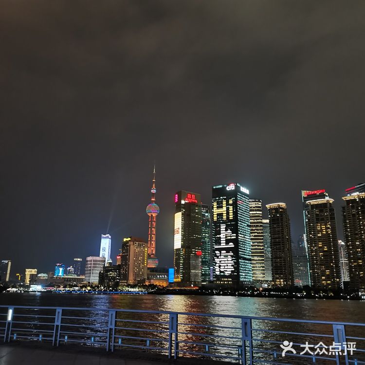 上海外滩必吃榜寿司店！静静的俘获你的胃～