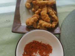 -猪三哥肥肠鸡川菜小炒