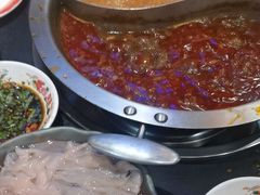 -沸炉重庆老火锅(军事博物馆店)