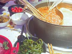 -钢管厂五区小郡肝串串香(滨江店)
