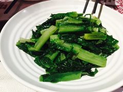 香菜炒油麦菜-麓湘小镇(开福万达广场店)