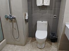 -燕子河大峡谷天坑仙境