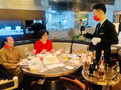 -海派悦庭·海胆烧麦·新融合菜(凯德广场店)