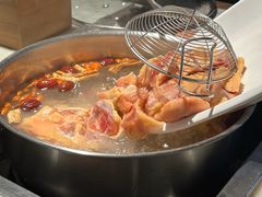 -尚尚仙·酸汤猪手·猪肚鸡火锅(华联万柳购物中心店)