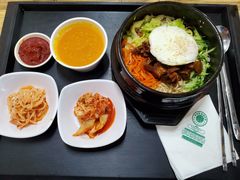 至尊牛肉石锅拌饭豪华套餐-朴鲸家正宗韩国料理(福田店)
