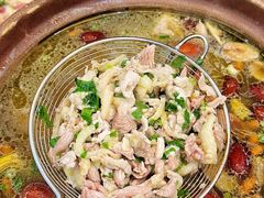 -东记炭炉·海鲜鸡煲(龙华店)