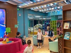 -Swim斯卫姆国际儿童游泳中心(红博中央公园店)