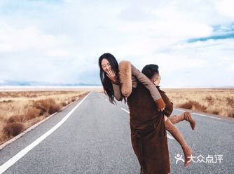 仪式感很强的我，对于婚纱照的要求是高的，冲着一辈子只