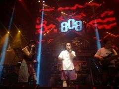 -808 LiveHouse