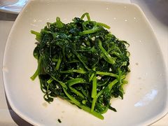 蒜蓉豌豆尖-尘香•传统川菜(创汇首座店)