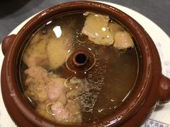 气锅鸡-蔼若春.传承三十年云南菜(金碧公园店)