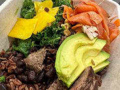 煎牛肉能量碗加三文鱼-Wagas沃歌斯(富力广场店)