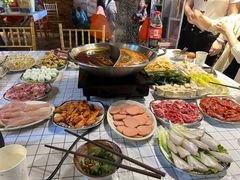 -玩坞轰趴馆·户外团建聚会主题生日派对馆(世豪广场店)