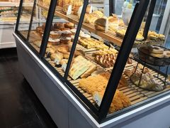 面包甜点陈列柜-皇家美孚(麦岛店)