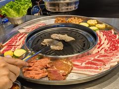 -哈哈碳都·牛肋条无限自助烤肉(台江万达店)