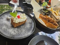 -BOURBON 玻本美式餐厅酒吧(虹桥新天地店)