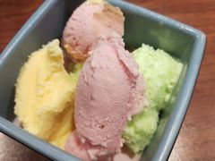 冰淇淋-比亚森自助烤肉料理(裕华店)