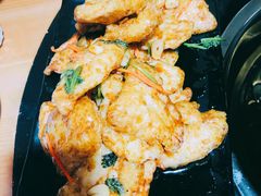 -果松木炭酸菜铜火锅·外婆参鸡汤