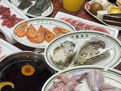 -四囍码头海鲜烧烤自助火锅(外滩南京东路悦荟广场店)