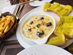 法式奶酪焗蜗牛-LUCCA卢卡西班牙海鲜饭(远洋广场店)