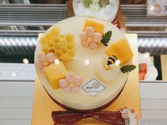 -花花卷卷·鲜食蛋糕(静安久光百货店)