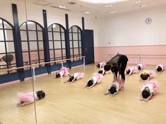-爱德米乐艺术学院(西宸天街校区)