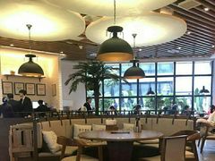 大堂-拾味馆·浓鲜骨汤(光谷天地店)
