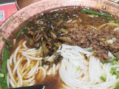 -妈妈故事米线(市府恒隆店)