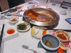-左庭右院鲜牛肉火锅(金山万达店)