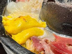 腾冲慢炖土锅子-云腾食府·云南菜