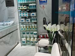 -福奈特洗衣·洗鞋·奢侈品护理(百联中环店)