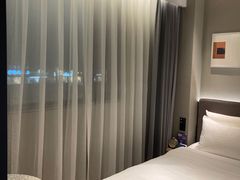 -舍居智能酒店(深圳宝安翻身地铁站店)