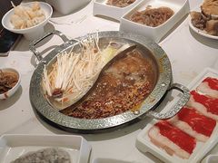 -嘎琉鲜切牛肉自助火锅