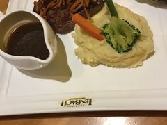 -LENBACH兰巴赫西餐啤酒坊(大连星海广场店)