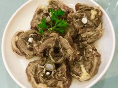 手抓羊脖-老毛手抓·盐池滩羊非遗手抓(宁夏总店)